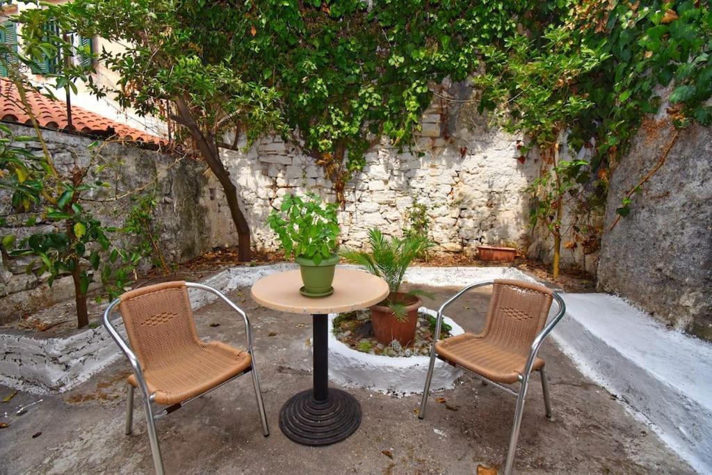 Traditional House With Ivy Garden Corfu  Exterior foto